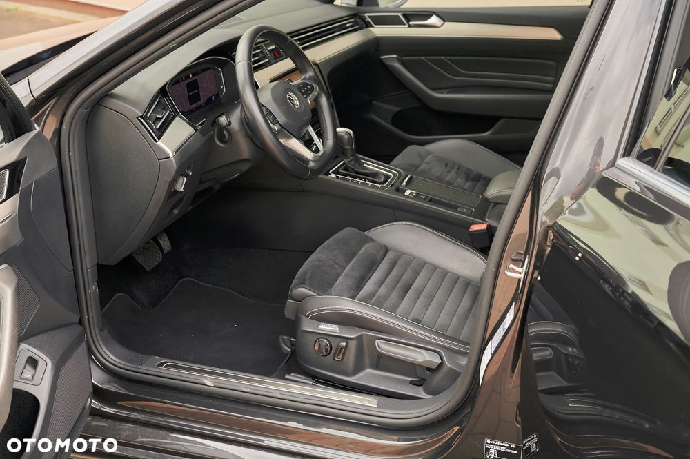 Volkswagen Passat 1.5 TSI OPF DSG Highline - 17