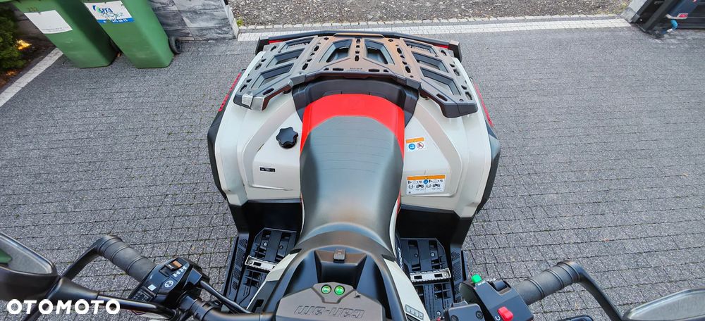 Can-Am Outlander - 11