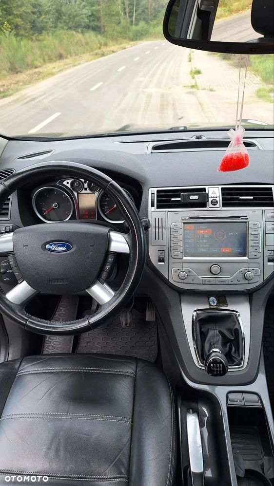 Ford Kuga - 6