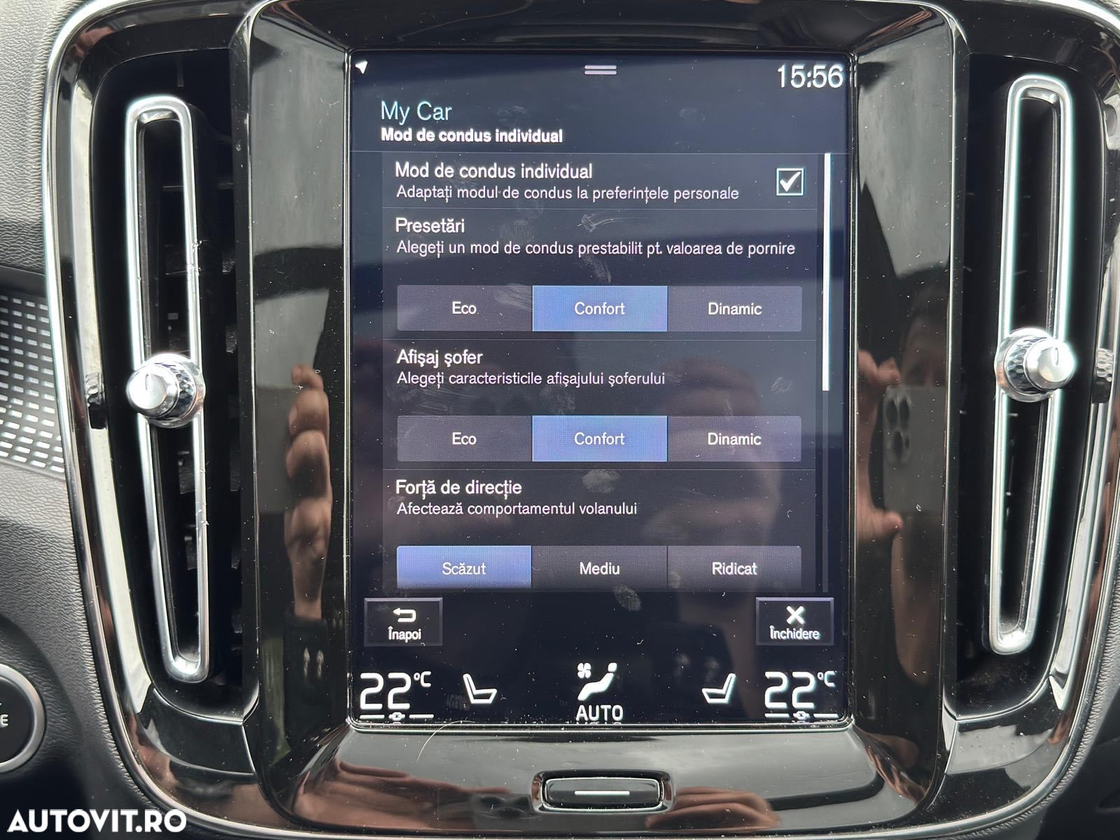 Volvo XC 40 D4 AWD Geartronic R-Design - 25