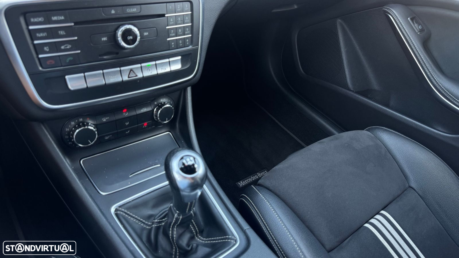 Mercedes-Benz CLA 180 d AMG Line - 14