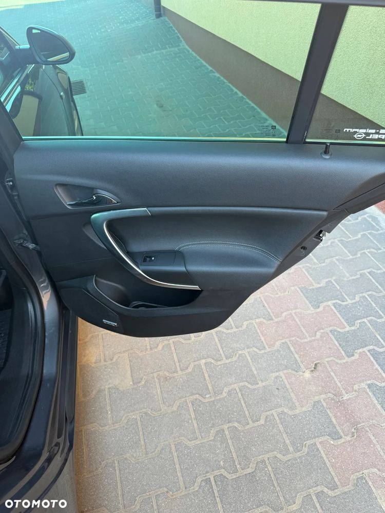 Opel Insignia - 16
