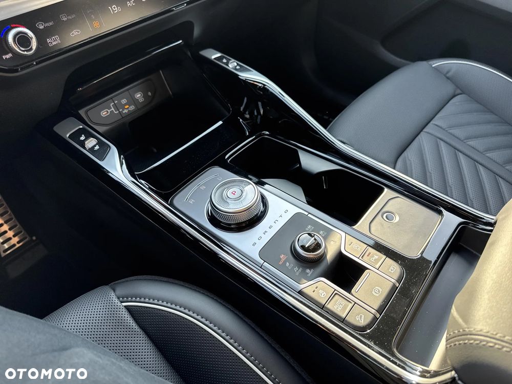 Kia Sorento 2.2 CRDi L 4WD DCT 7os - 11