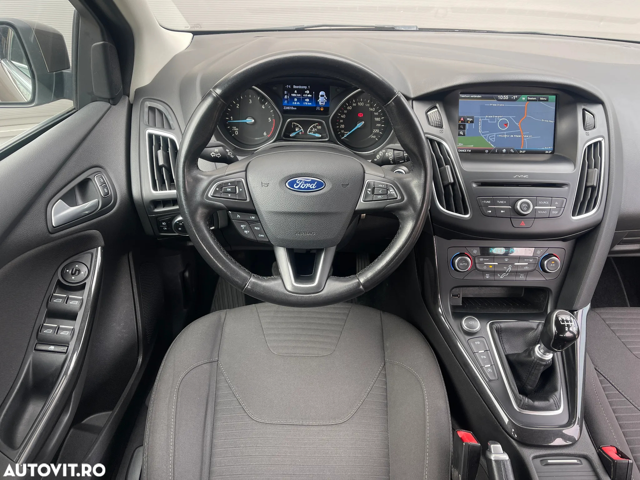 Ford Focus 1.5 EcoBlue Start-Stopp-System TITANIUM - 6