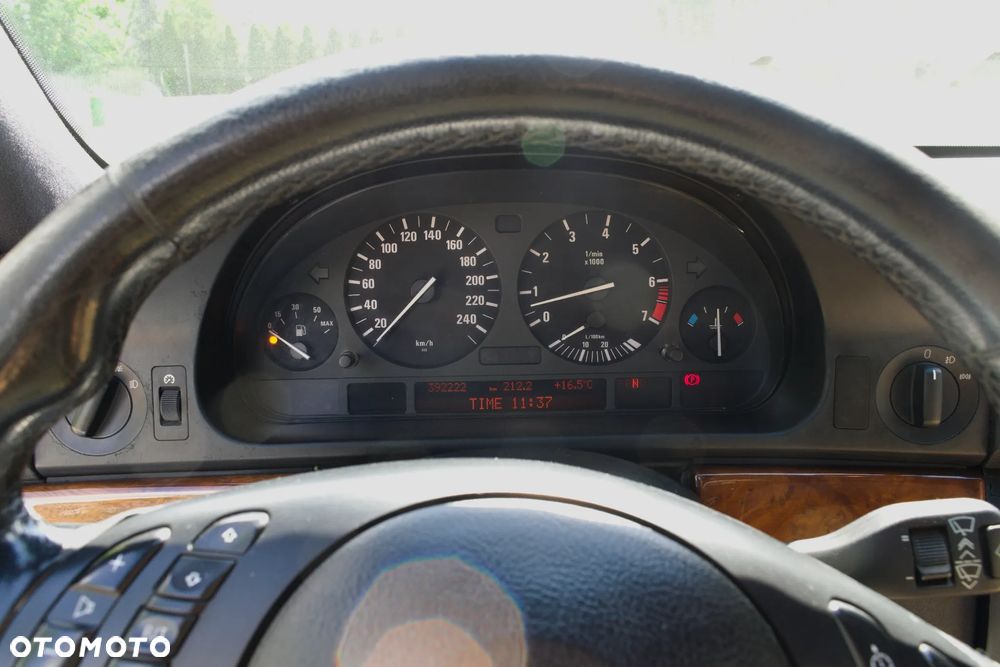 BMW Seria 5 - 37