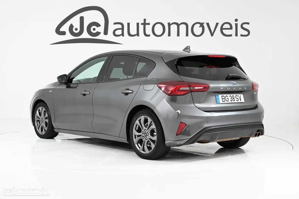 Ford Focus 1.0 EcoBoost MHEV ST-Line - 2