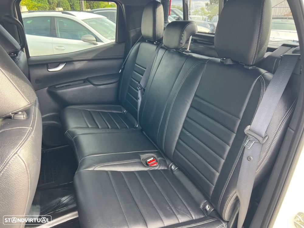 Mercedes-Benz X 350 - 12