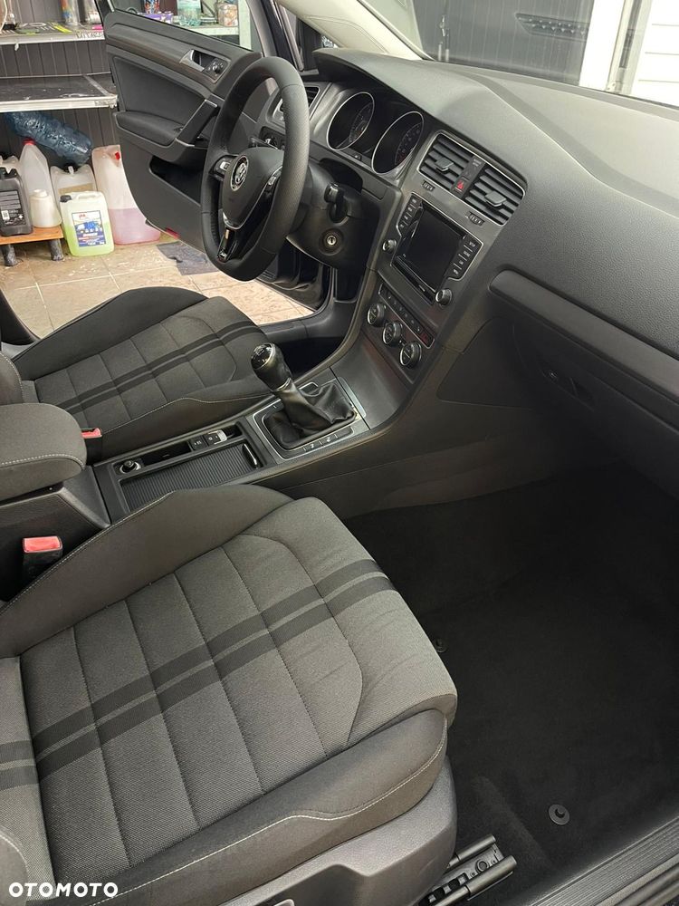 Volkswagen Golf 1.2 TSI BlueMotion Technology MATCH - 17