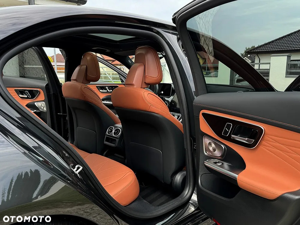 Mercedes-Benz Klasa C AMG 63 S E Performance PHEV 4-Matic - 23