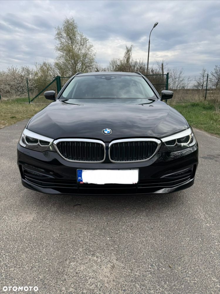 BMW Seria 5 520d Sport - 2