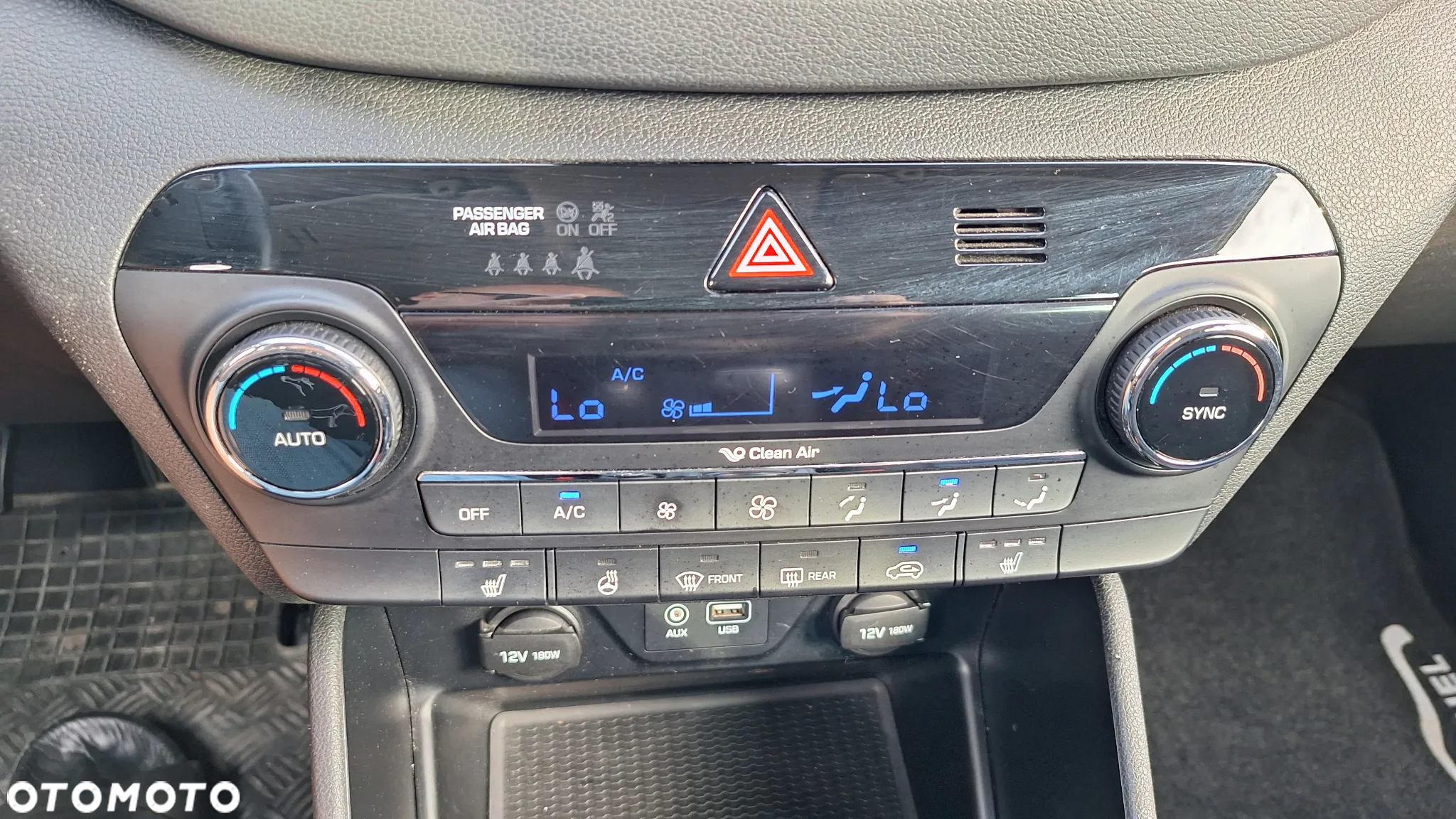 Hyundai Tucson blue 1.7 CRDi 2WD Intro Edition - 24