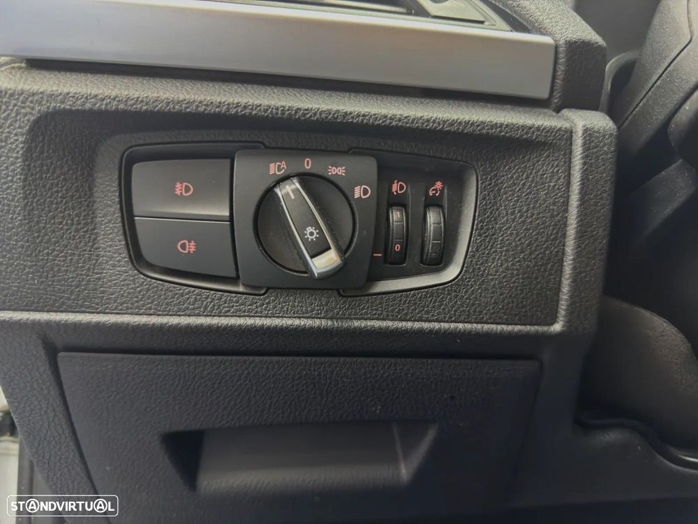 BMW 120 d Sport Line - 19
