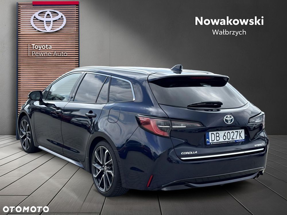 Toyota Corolla - 5