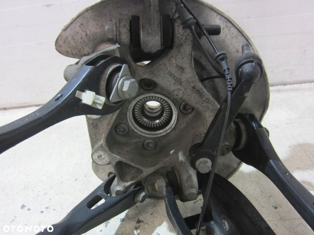 BMW X3 G01 ZWROTNICA TYLNA PRAWA WAHACZ 6871030 ZAWIESZENIE 33306871028 - 7