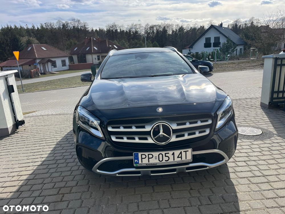 Mercedes-Benz GLA 220 4-Matic - 1