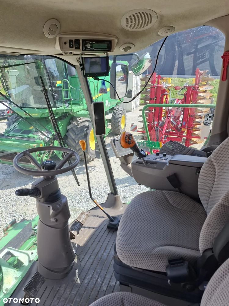 John Deere T550 - 8
