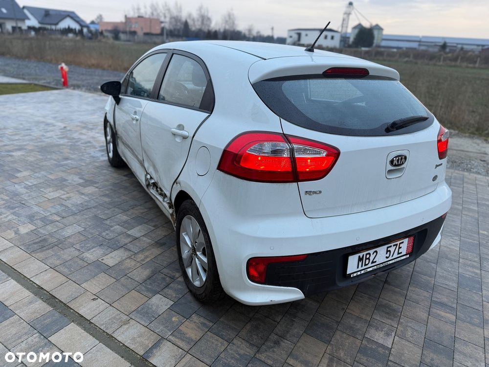 Kia Rio 1.2 ISG Dream-Team Edition - 4