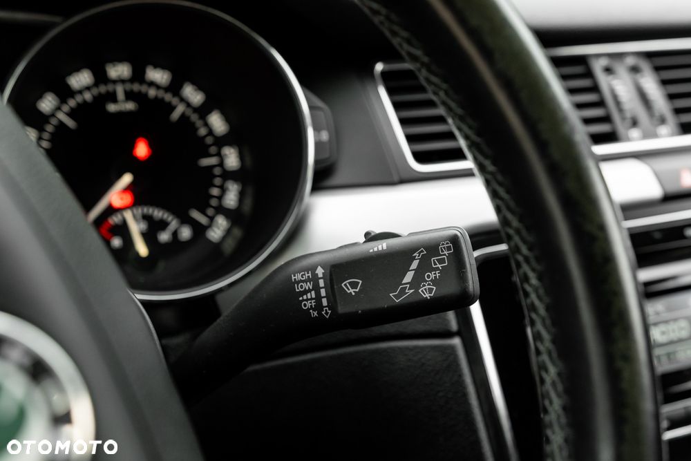 Skoda Superb 2.0 TDI Elegance Green tec - 35