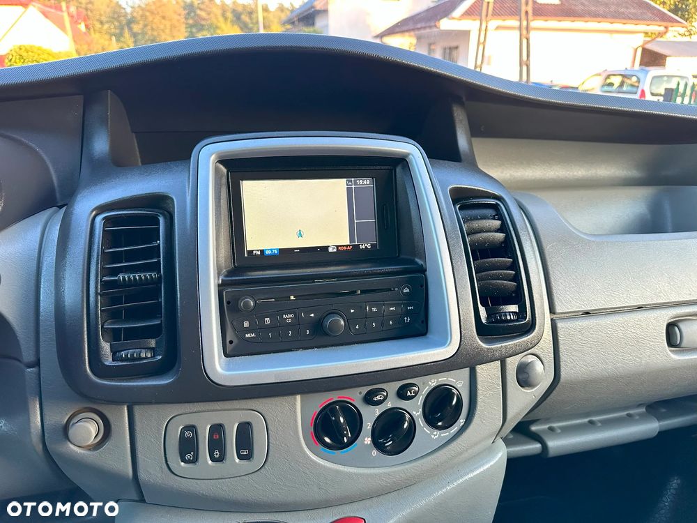 Renault Trafic - 9