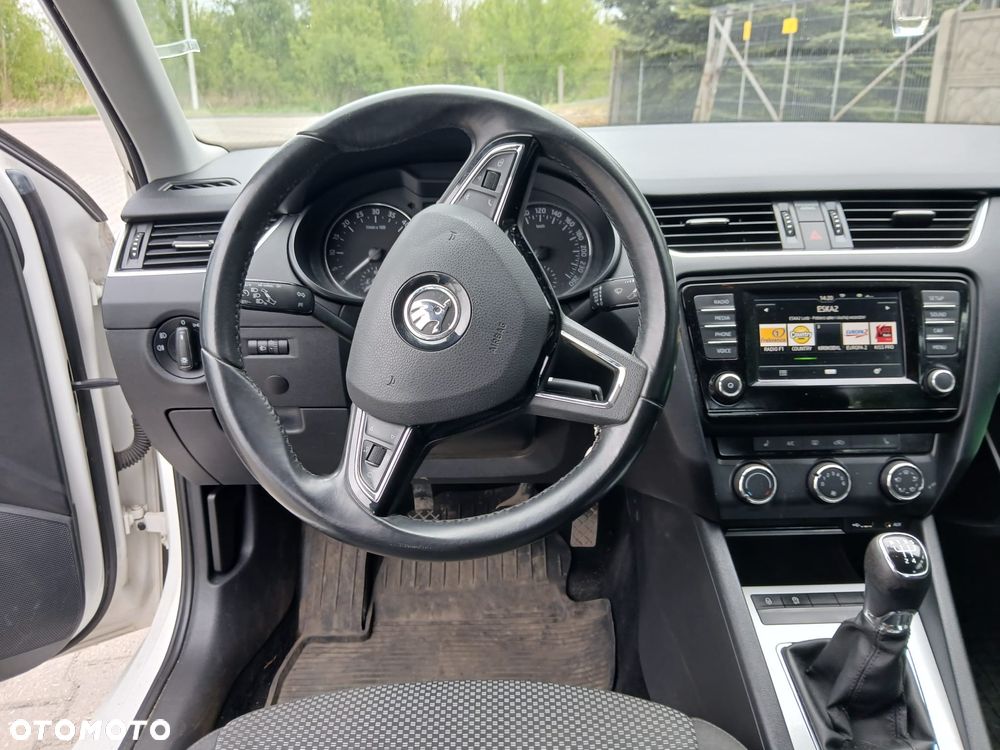 Skoda Octavia 1.6 TDI Solution - 6