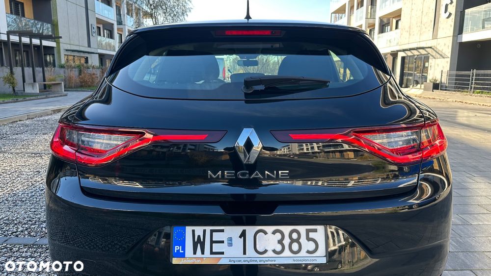 Renault Megane IV 16-20 - 15