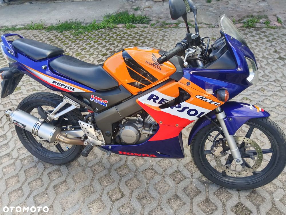 Honda CBR - 1