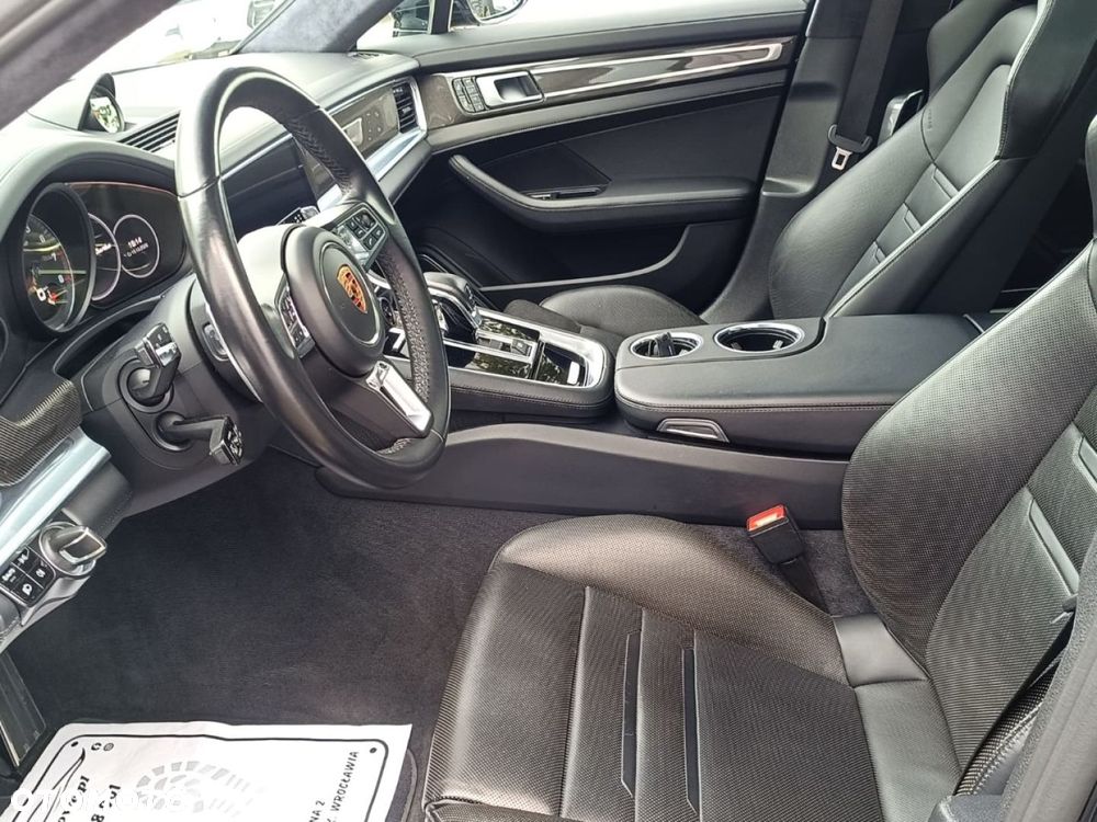 Porsche Panamera - 19