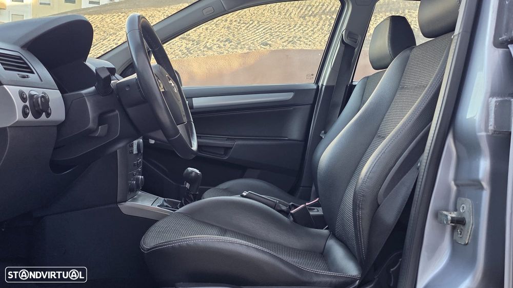 Opel Astra 1.3 CDTI Cosmo - 19