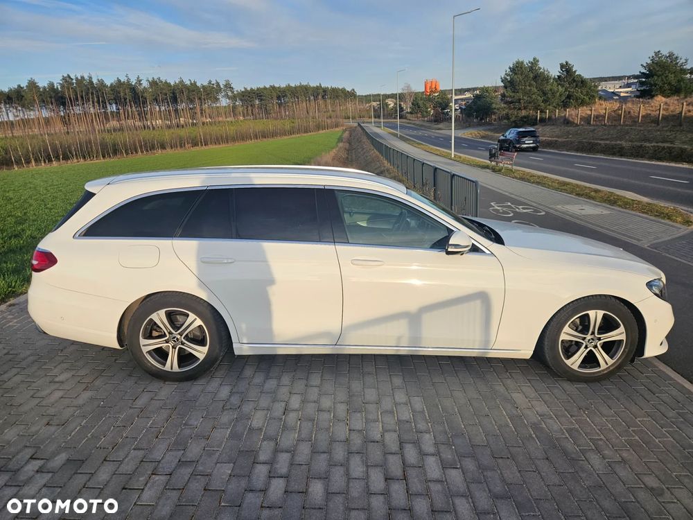 Mercedes-Benz Klasa E 200 d 9G-TRONIC Avantgarde - 4