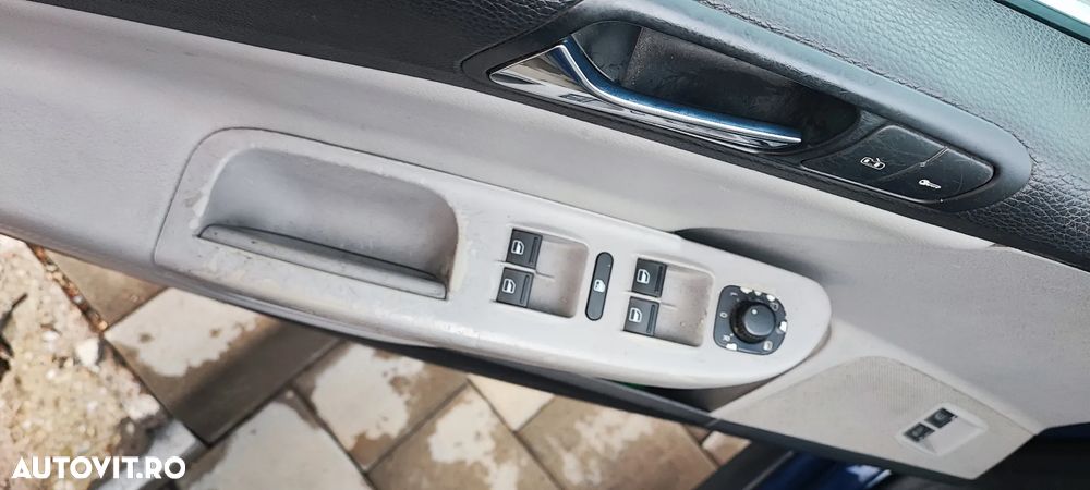 Volkswagen Passat 2.0TDI Highline DPF DSG - 15