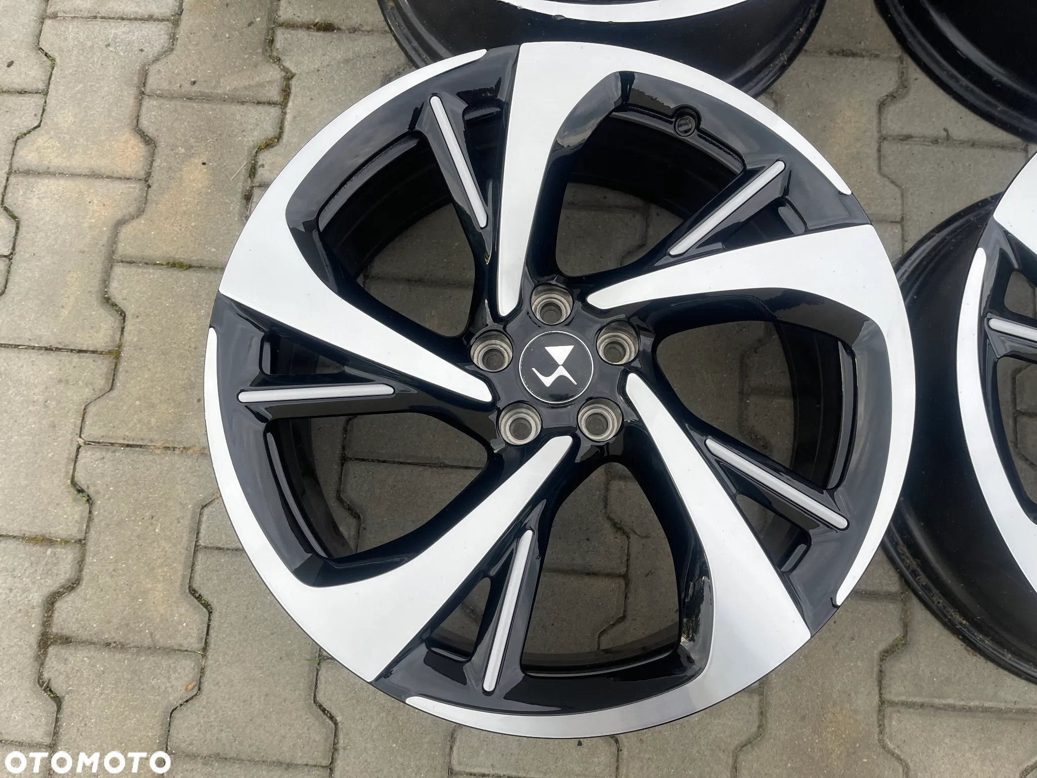FELGI ALUFELGI 20 CITROEN DS7 DS 7 JAK NOWE! 5X108 ET44 8J 9817501077 SPRAWDZONE ORYGINAŁ - 8