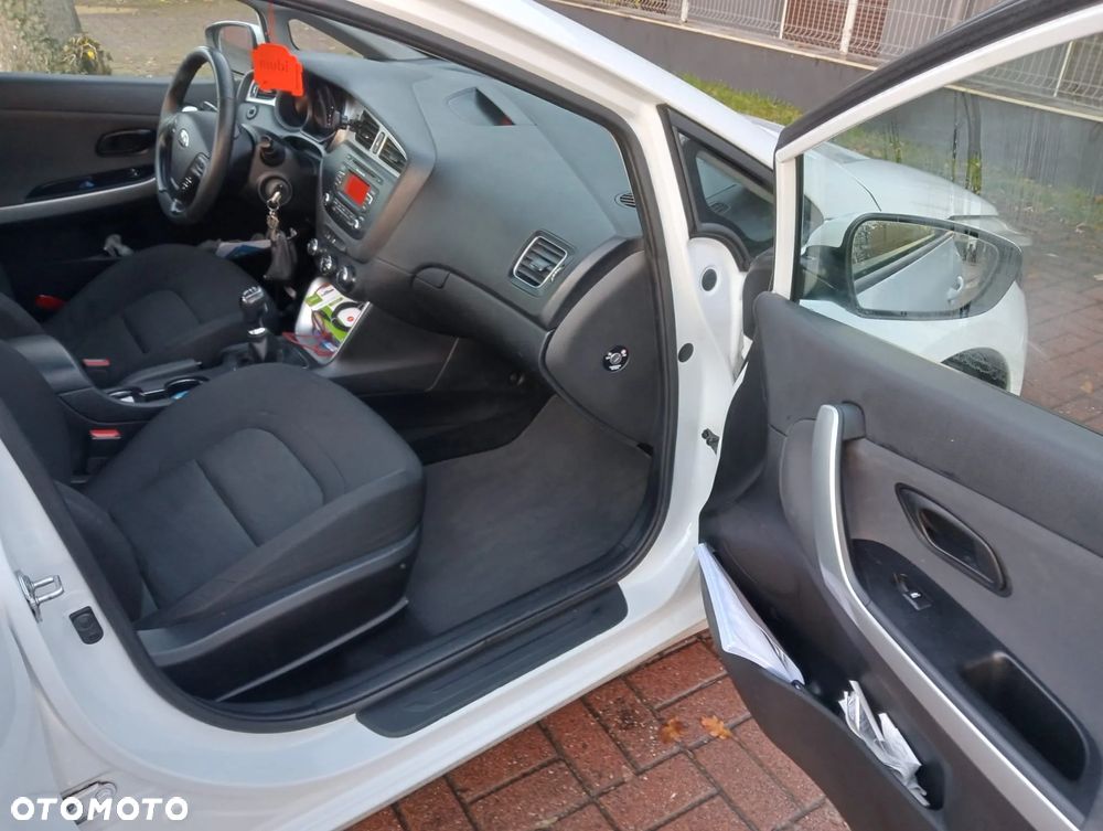 Kia Ceed 1.6 CRDi M - 13