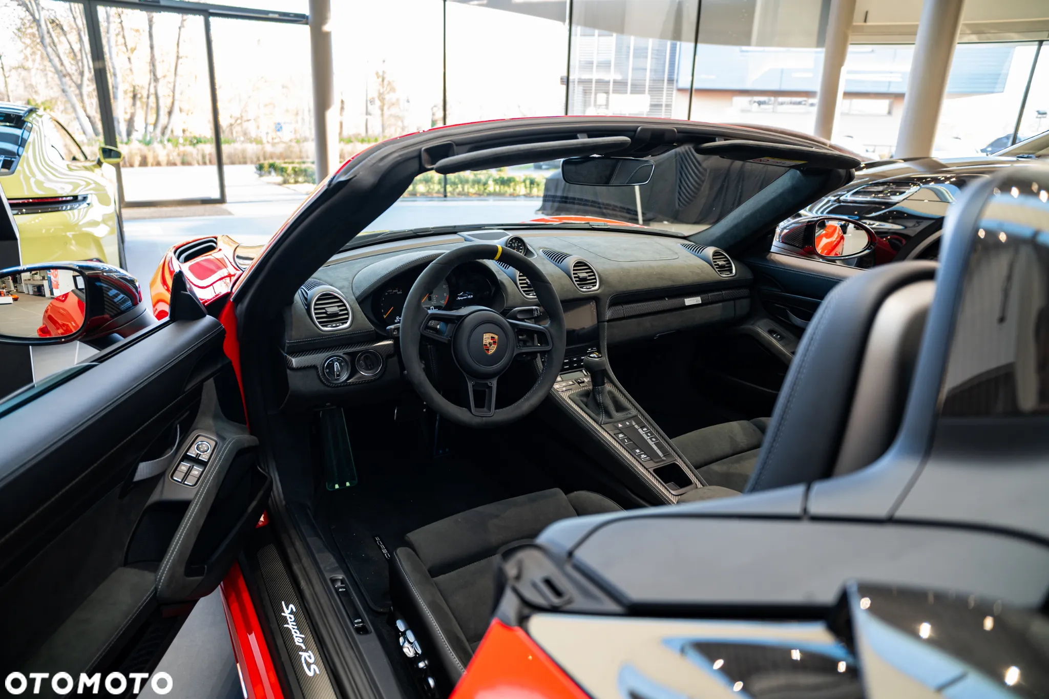 Porsche 718 Spyder - 10