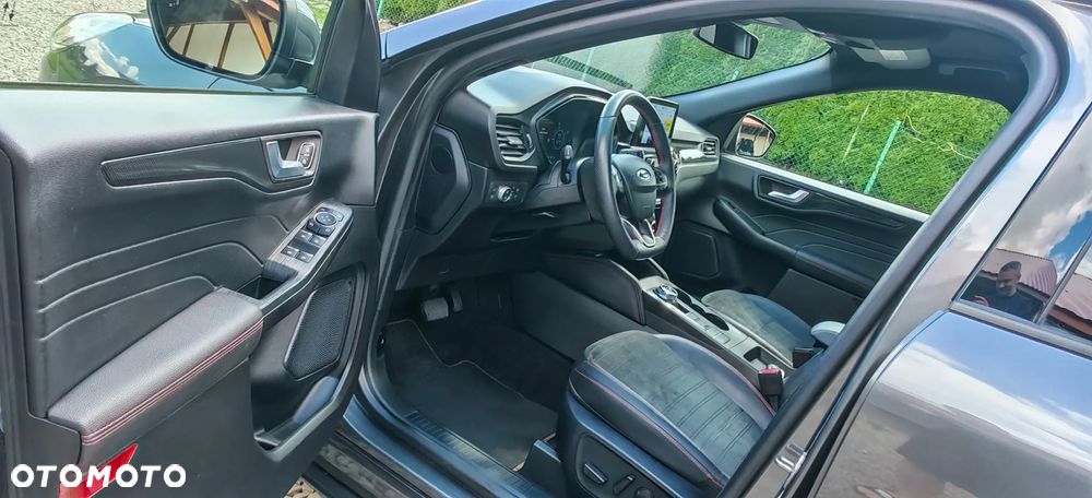 Ford Kuga 2.5 Duratec PHEV ST-LINE X - 19
