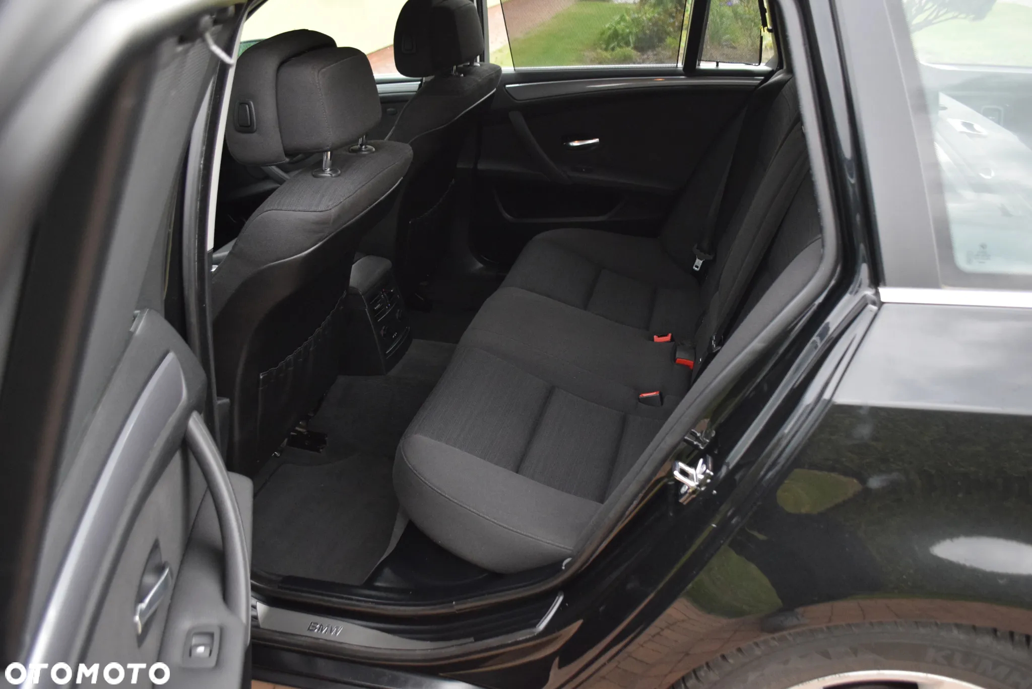 BMW Seria 5 523i Touring Edition Exclusive - 16