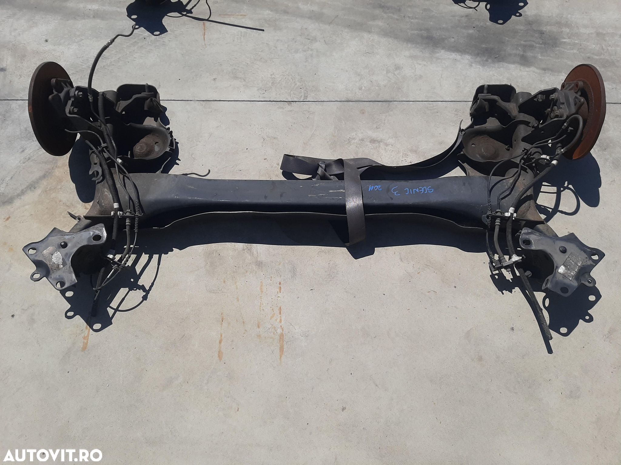 punte spate renault scenic 3 jzo 2011 - 1
