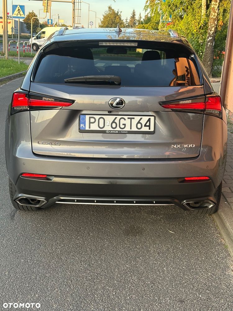 Lexus NX 300 F Sport AWD - 4