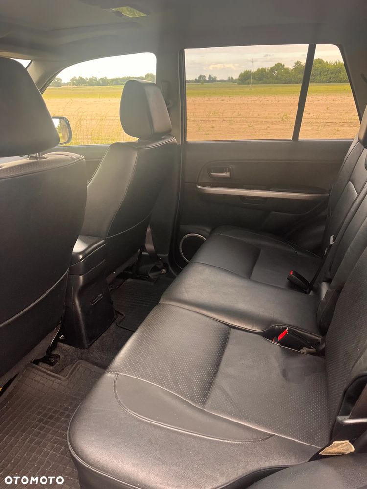 Suzuki Grand Vitara 2.0 De luxe - 5