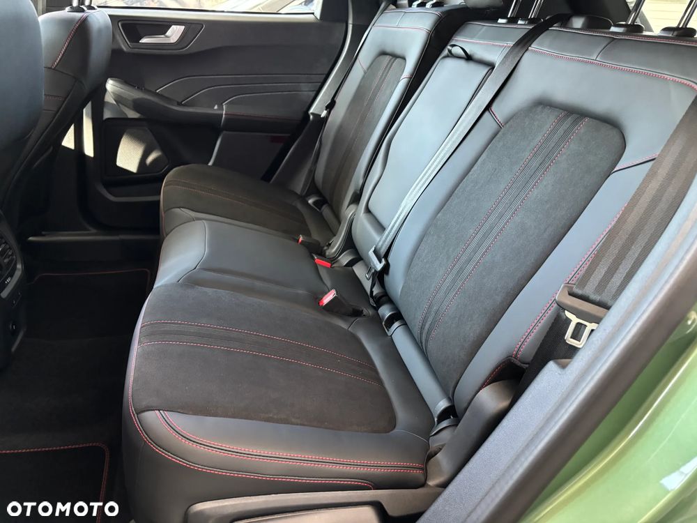 Ford Kuga 1.5 EcoBoost ST-LINE X - 9