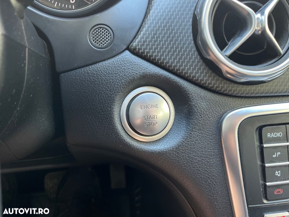 Mercedes-Benz GLA 200 d 4MATIC Aut. - 11