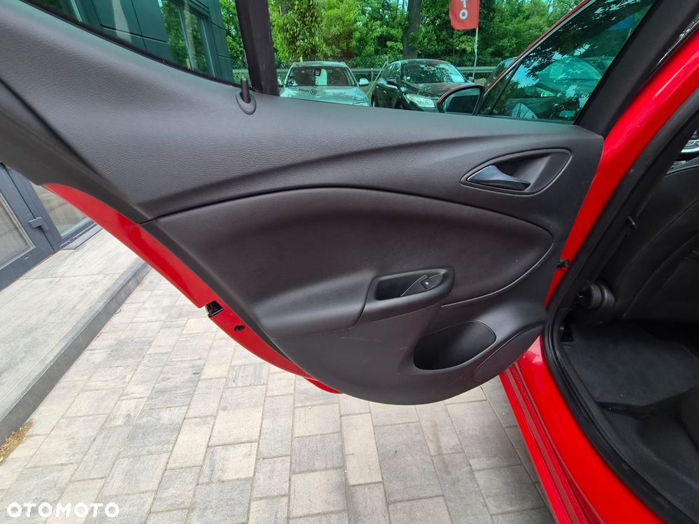 Opel Astra 1.4 Turbo Active - 26