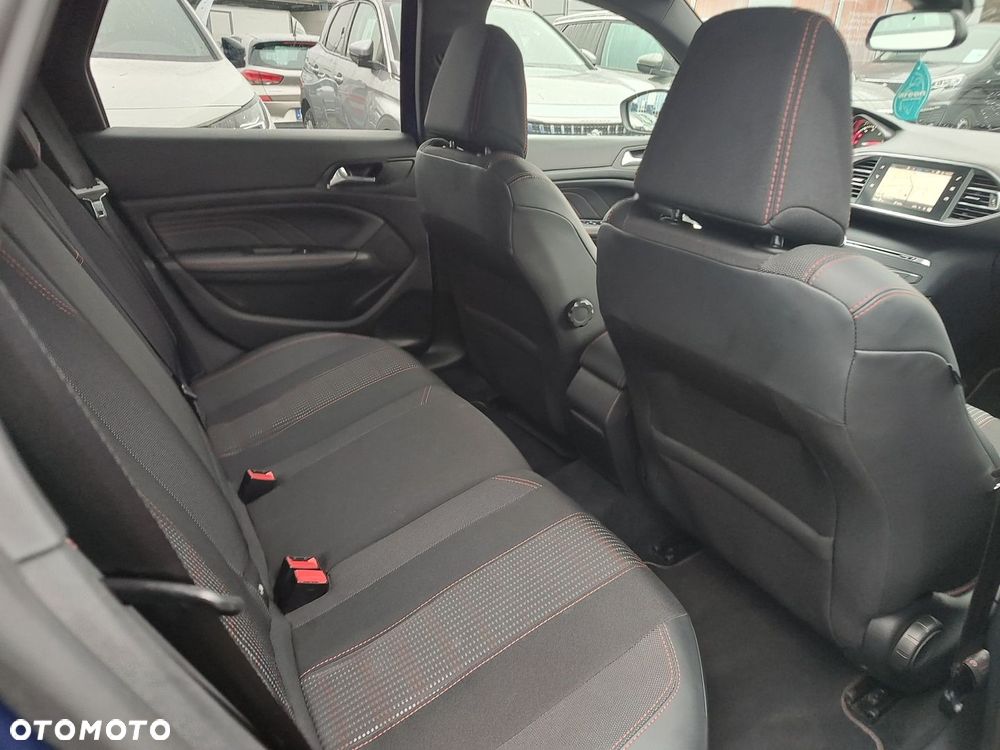 Peugeot 308 - 10