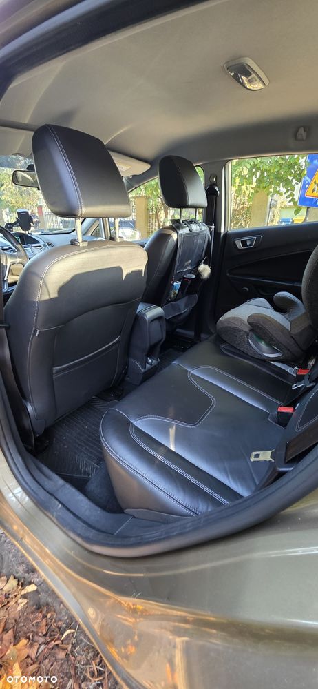 Ford Fiesta 1.0 EcoBoost Titanium - 16