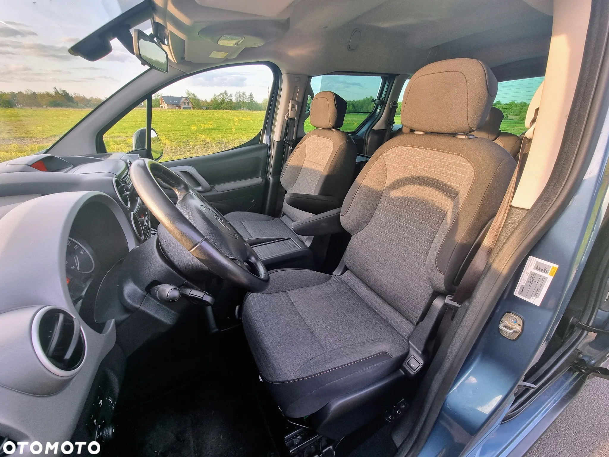 Citroën Berlingo Multispace BlueHDi 100 SELECTION - 8