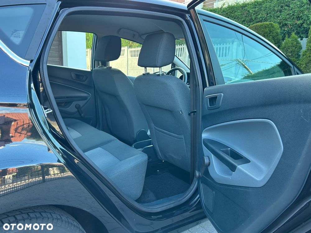 Ford Fiesta - 16