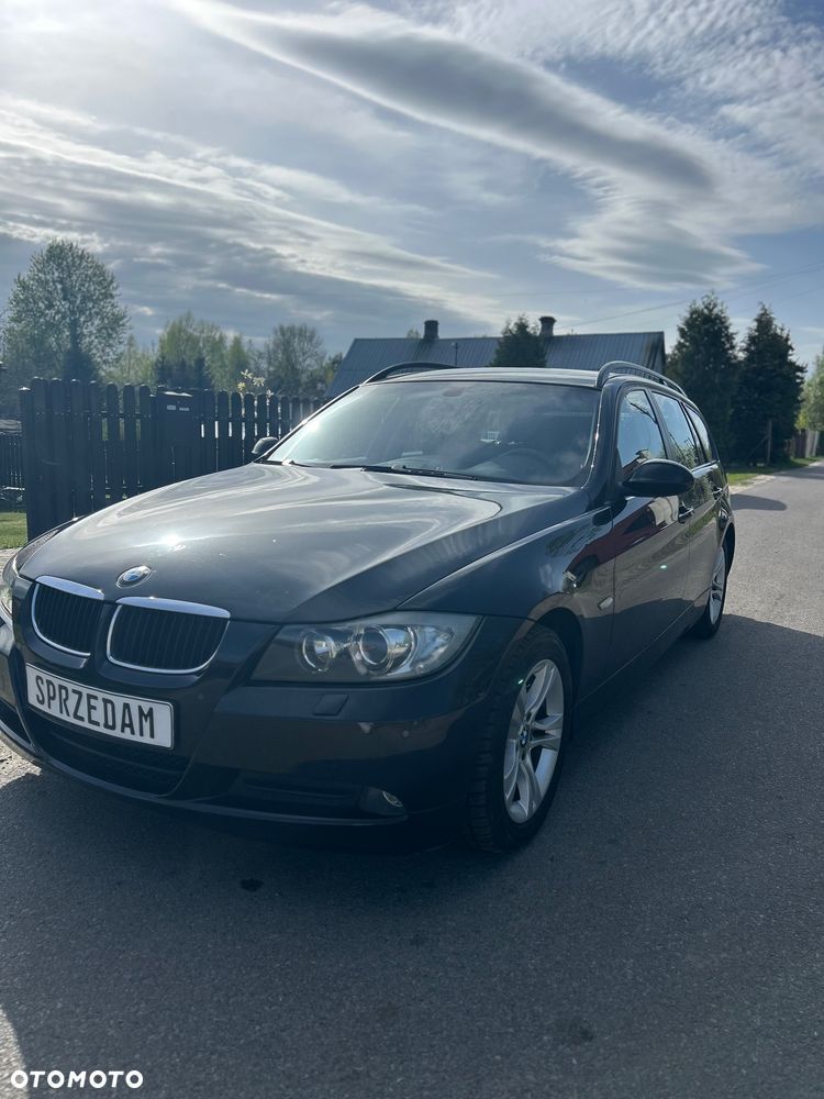 BMW Seria 3 318i - 6