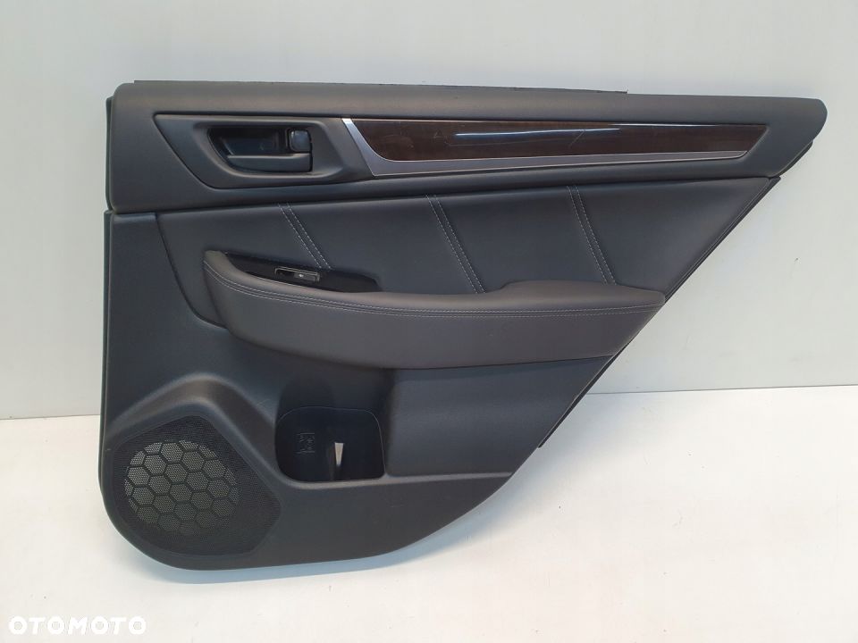 TAPICERKA BOCZEK DRZWI TYŁ PR SUBARU OUTBACK 14-19 - 1