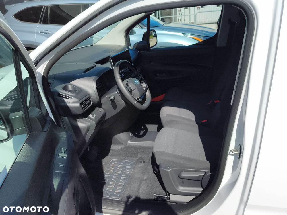 Toyota ProAce - 12
