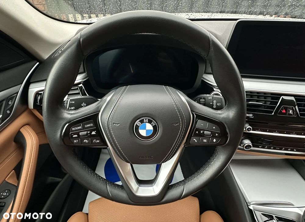 BMW Seria 5 520d xDrive - 26