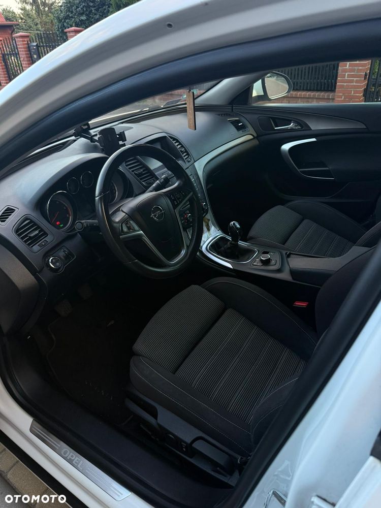 Opel Insignia - 11